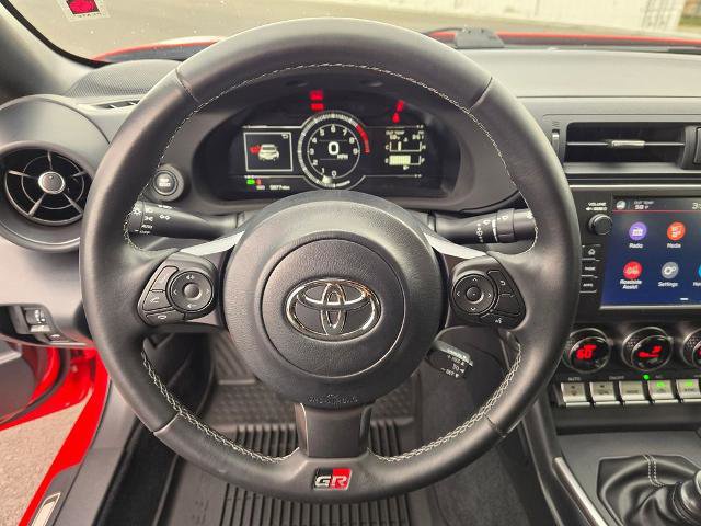 Used 2023 Toyota GR86 Premium image 16