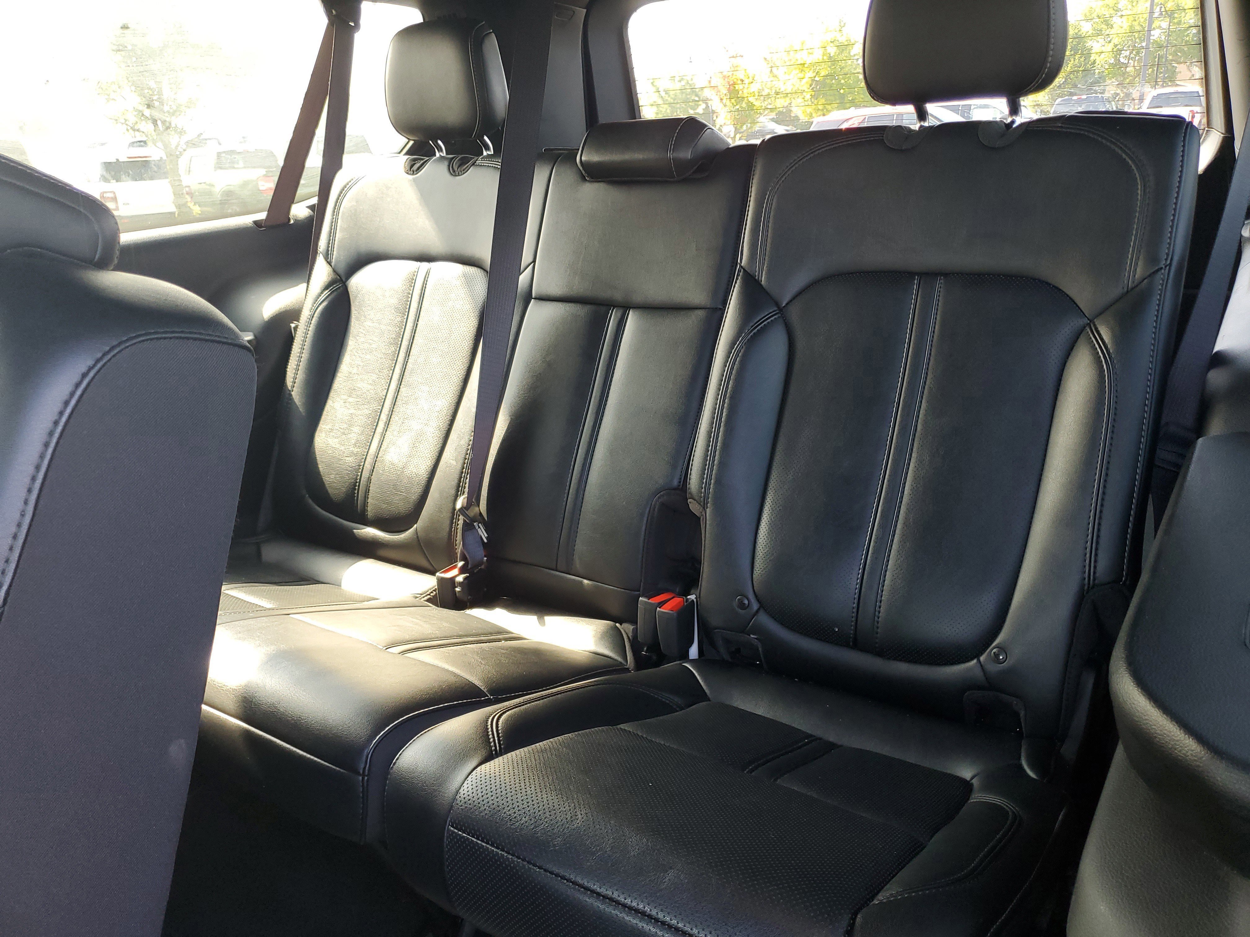 Used 2024 Jeep Wagoneer L Series II w/ Flexible Seating Group image 11