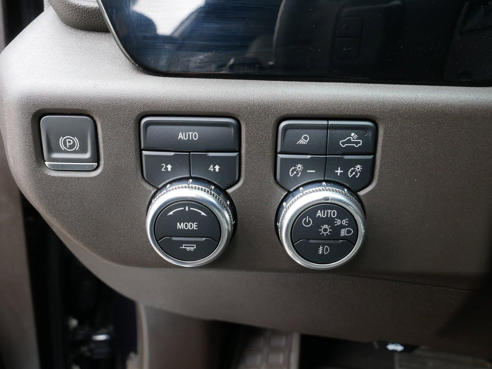 Used 2022 GMC Sierra 1500 SLT w/ SLT Premium Plus Package AWD/4WD image 18