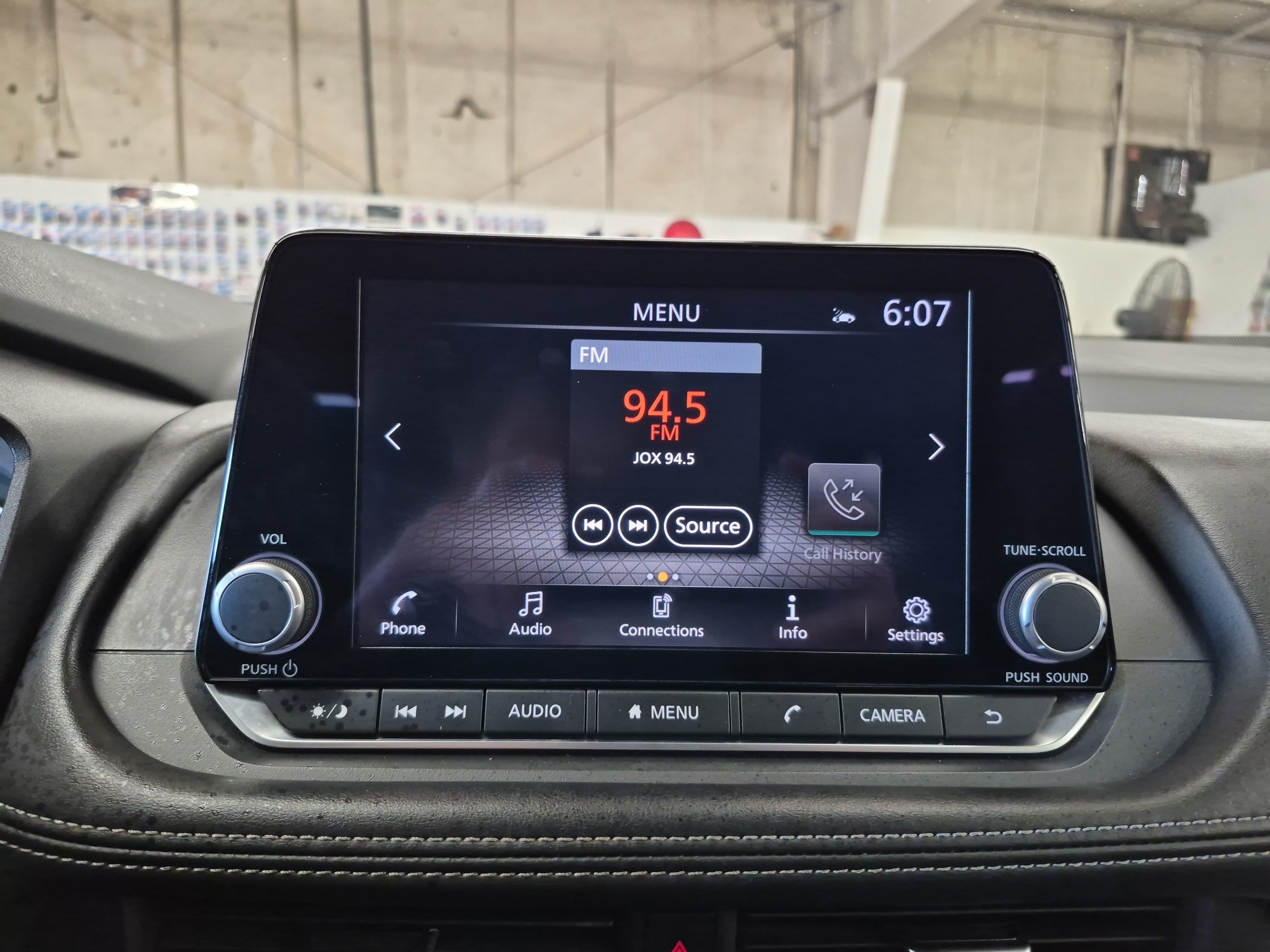 Used 2024 Nissan Rogue SV AWD/4WD image 32