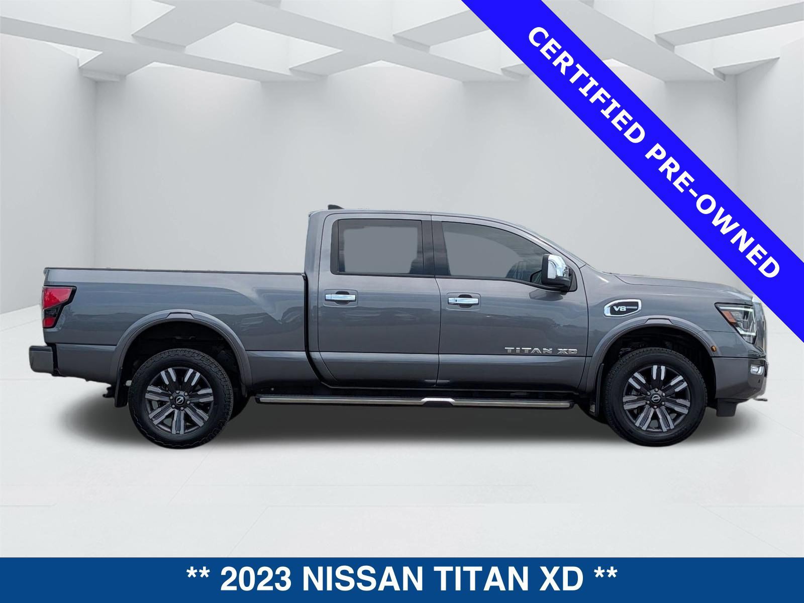 Used 2023 Nissan Titan Platinum Reserve w/ Moonroof Package image 5