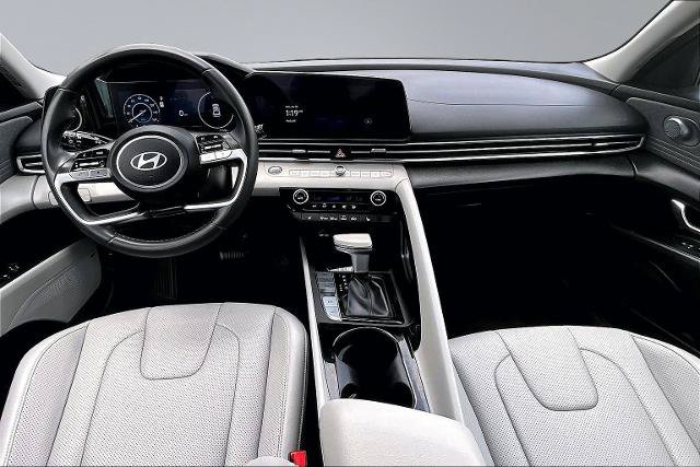Used 2024 Hyundai Elantra Limited FWD image 16