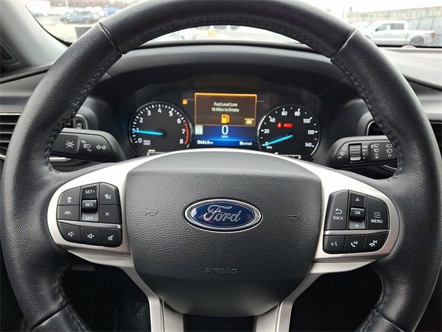 Certified 2022 Ford Explorer XLT w/ Equipment Group 202A image 19