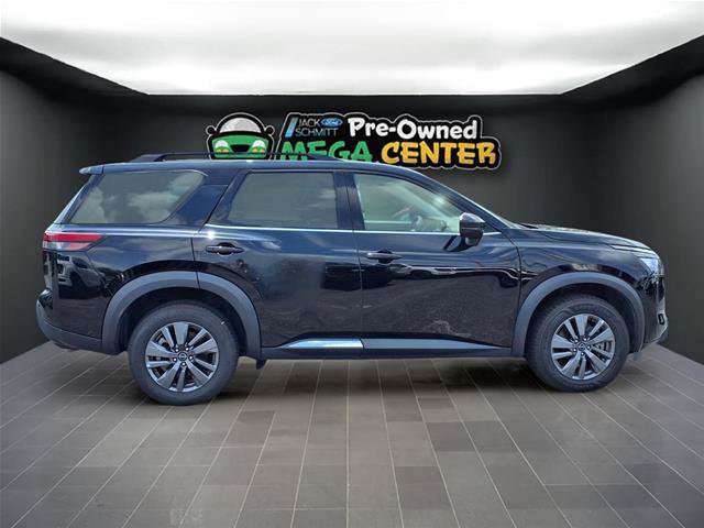 Used 2025 Nissan Pathfinder SV AWD/4WD image 25