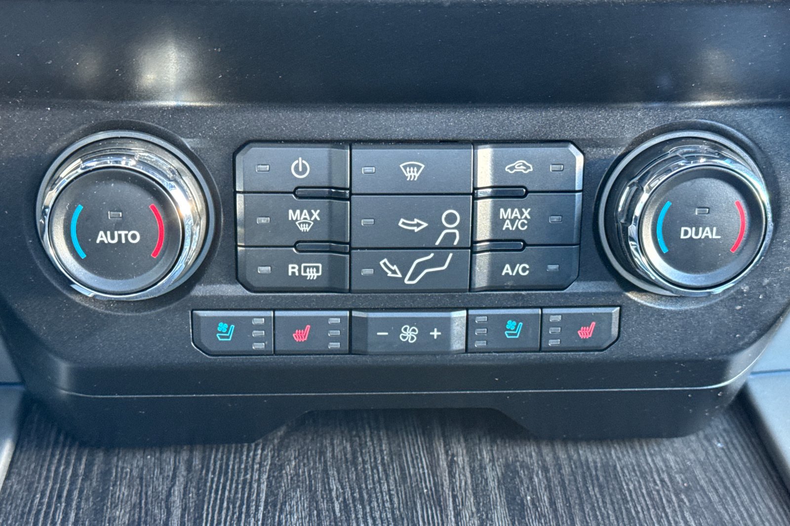 Certified 2021 Ford F350 Lariat image 20