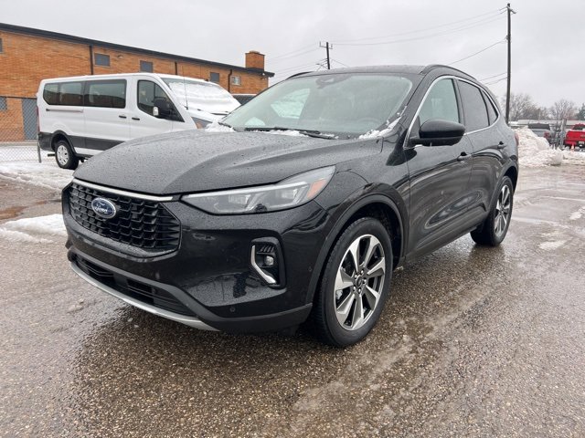 Certified 2023 Ford Escape Platinum w/ Premium Technology Package image 31
