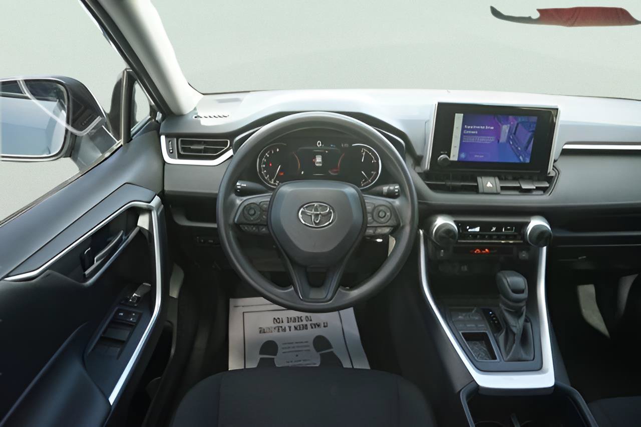Used 2024 Toyota RAV4 LE FWD image 21