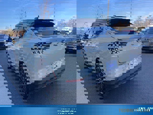 Certified 2025 Ford Mustang Mach-E Premium image 3