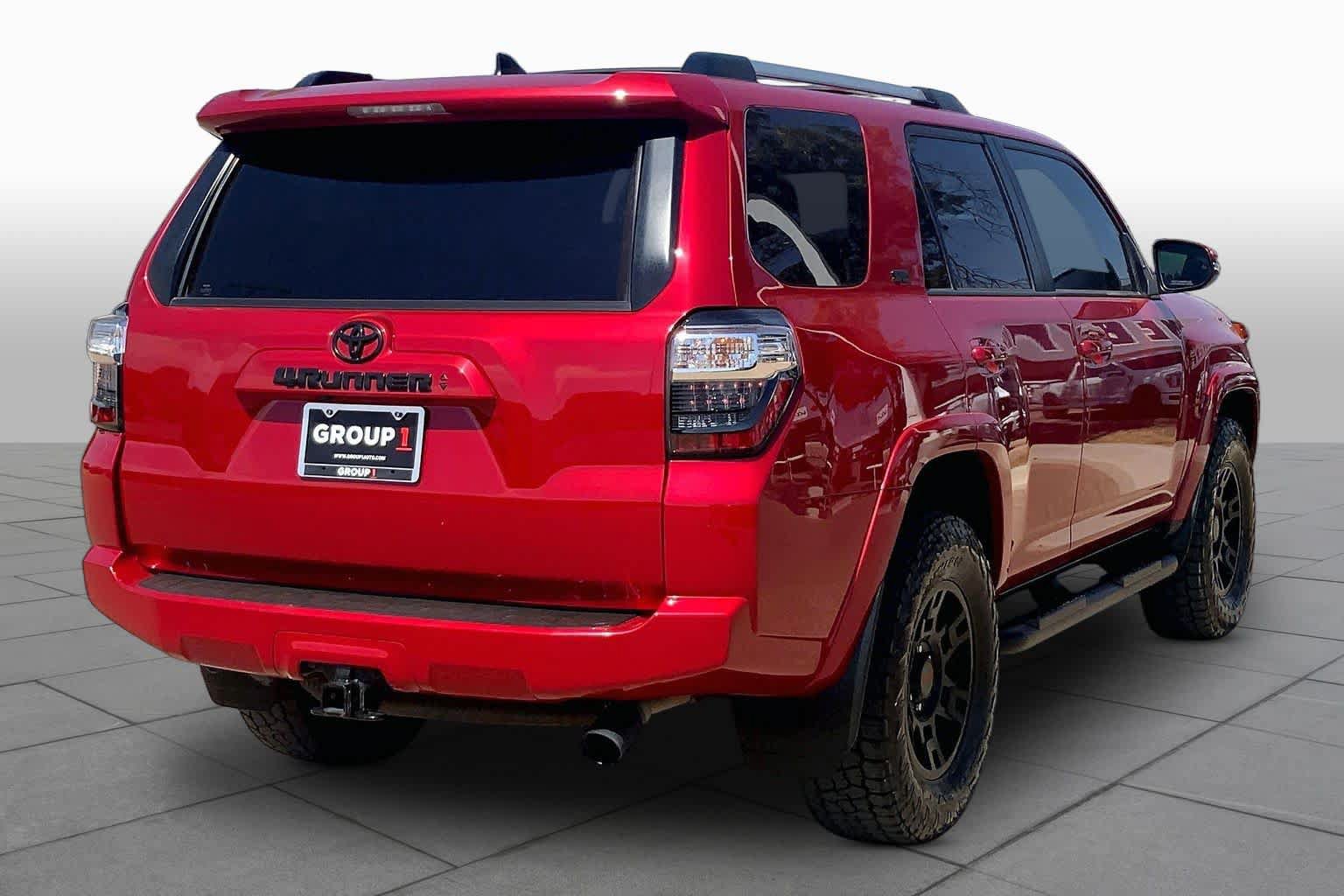 Used 2022 Toyota 4Runner SR5 Premium w/ Moonroof Package AWD/4WD image 12