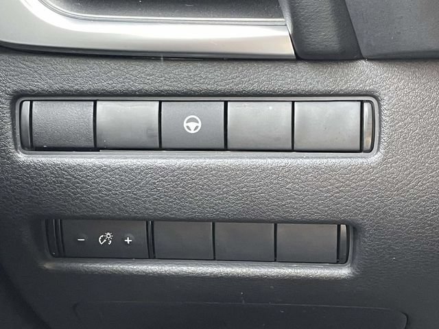 Used 2021 Nissan Rogue SV FWD image 18