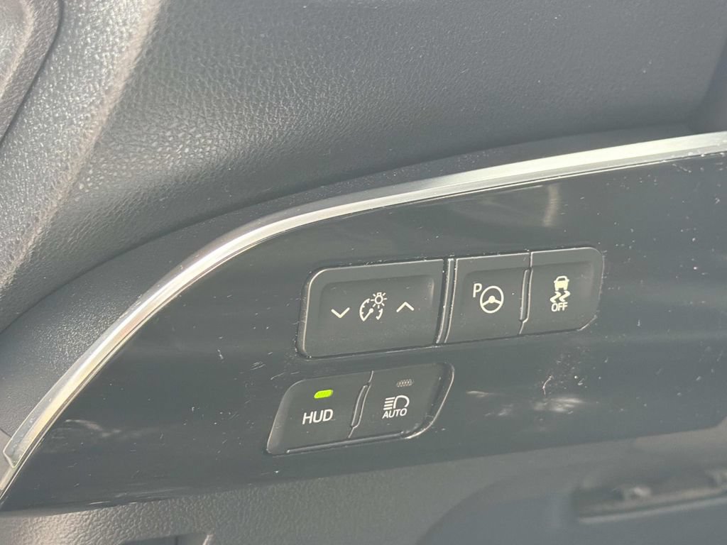 Used 2019 Toyota Prius Prime Advanced FWD image 23