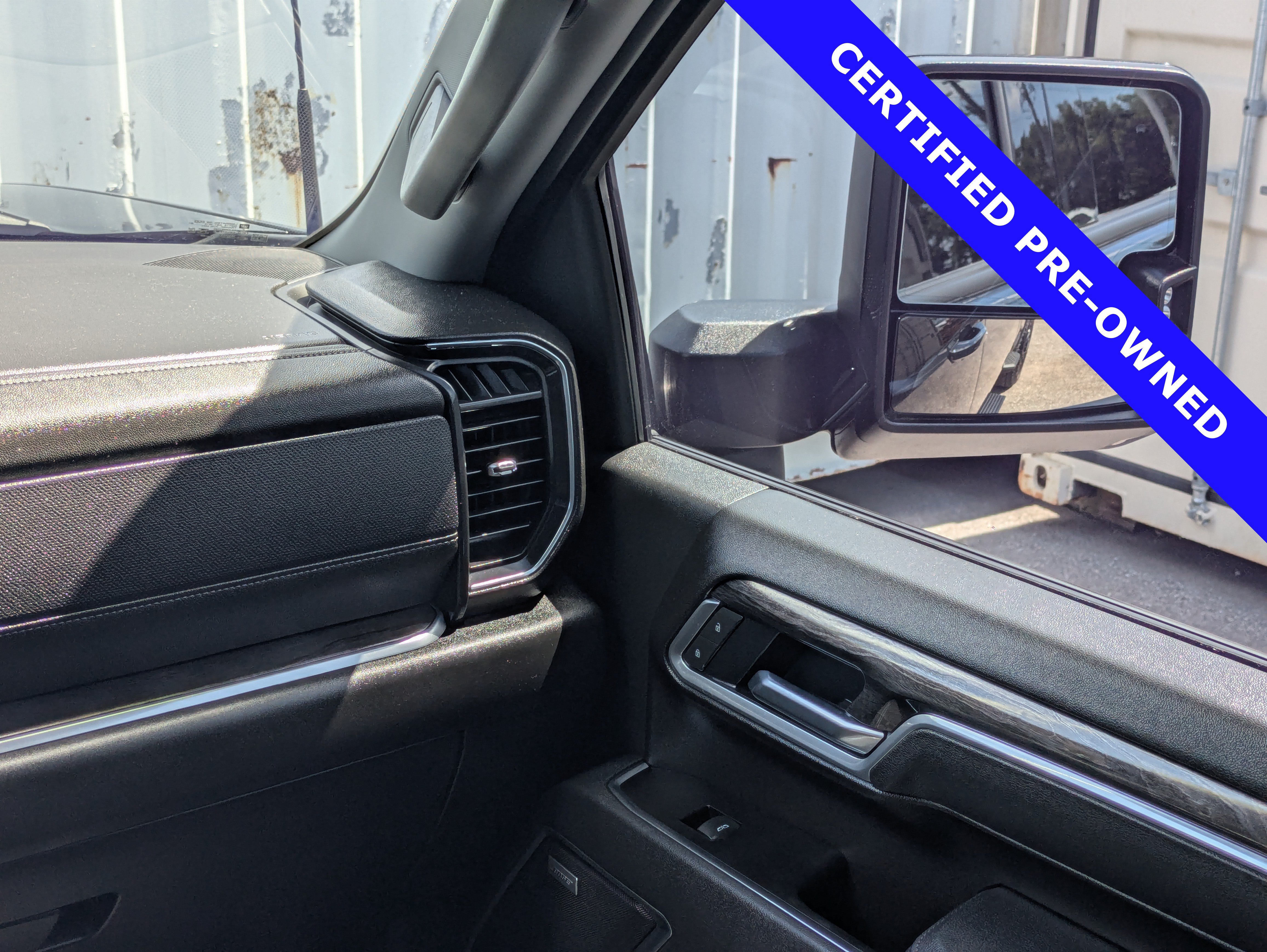 Used 2025 Chevrolet Silverado 2500 LTZ w/ Trail Boss Package AWD/4WD image 18