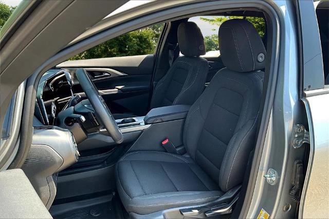 Used 2025 Chevrolet Equinox EV LT image 25