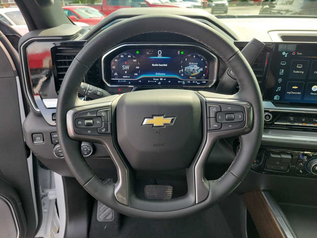 Used 2024 Chevrolet Silverado 3500 High Country w/ High Country Premium Package AWD/4WD image 23