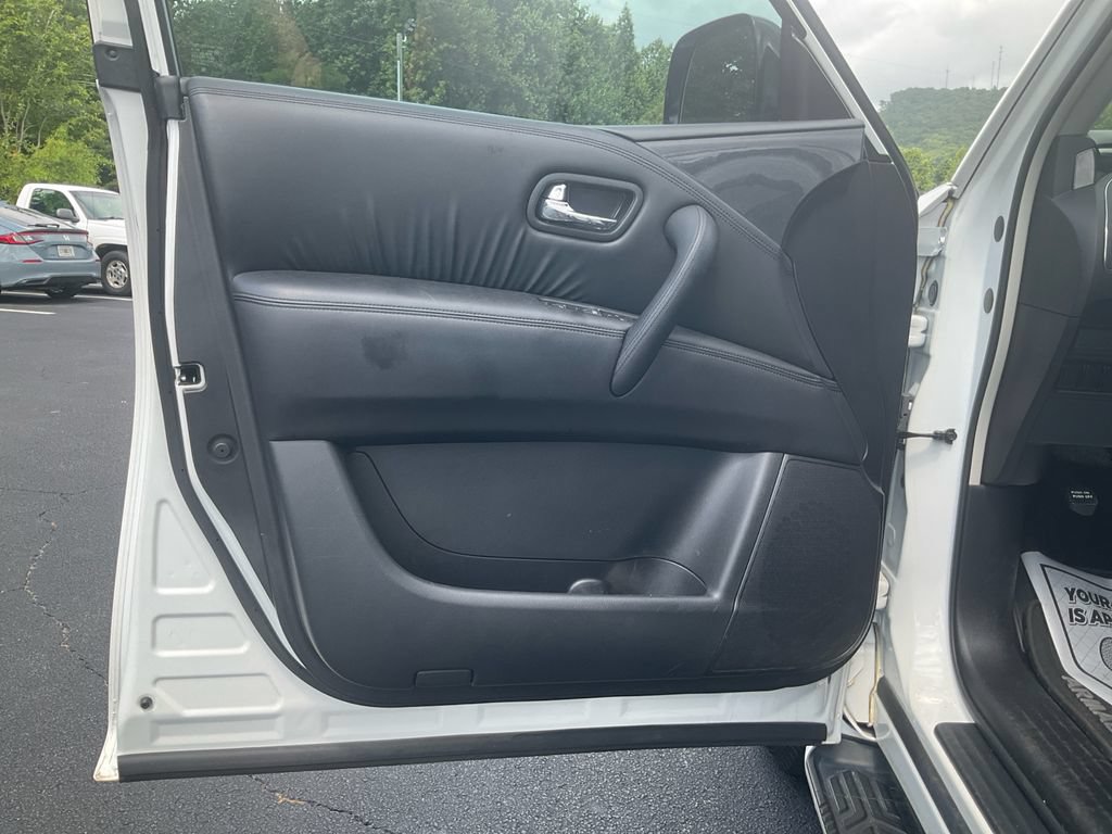 Used 2023 Nissan Armada SV w/ Cargo Package AWD/4WD image 17