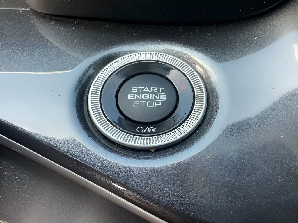 Used 2021 Jeep Grand Cherokee L Laredo w/ Luxury Tech Group I image 37