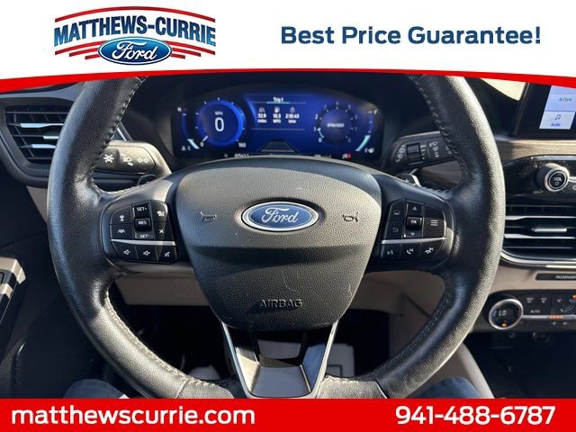 Certified 2020 Ford Escape Titanium w/ Titanium Premium Package 2.0 AWD/4WD image 17