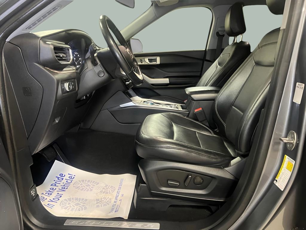 Certified 2021 Ford Explorer Limited w/ Equipment Group 301A image 11