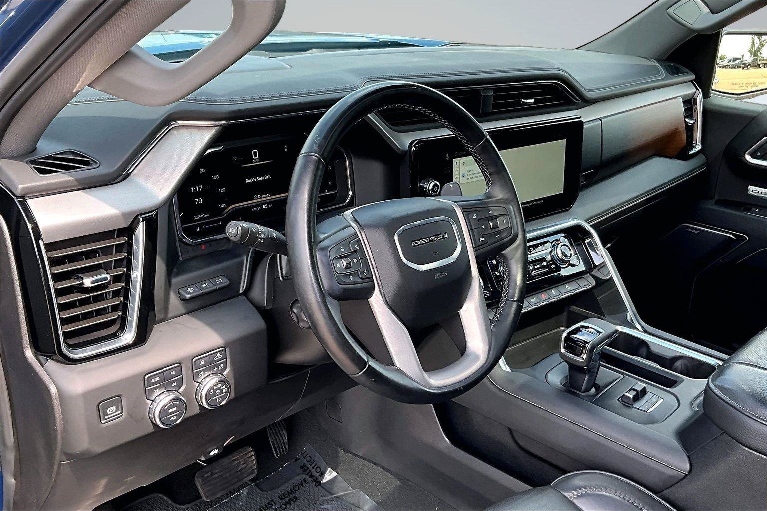 Used 2025 GMC Sierra 1500 Denali w/ Technology Package AWD/4WD image 16