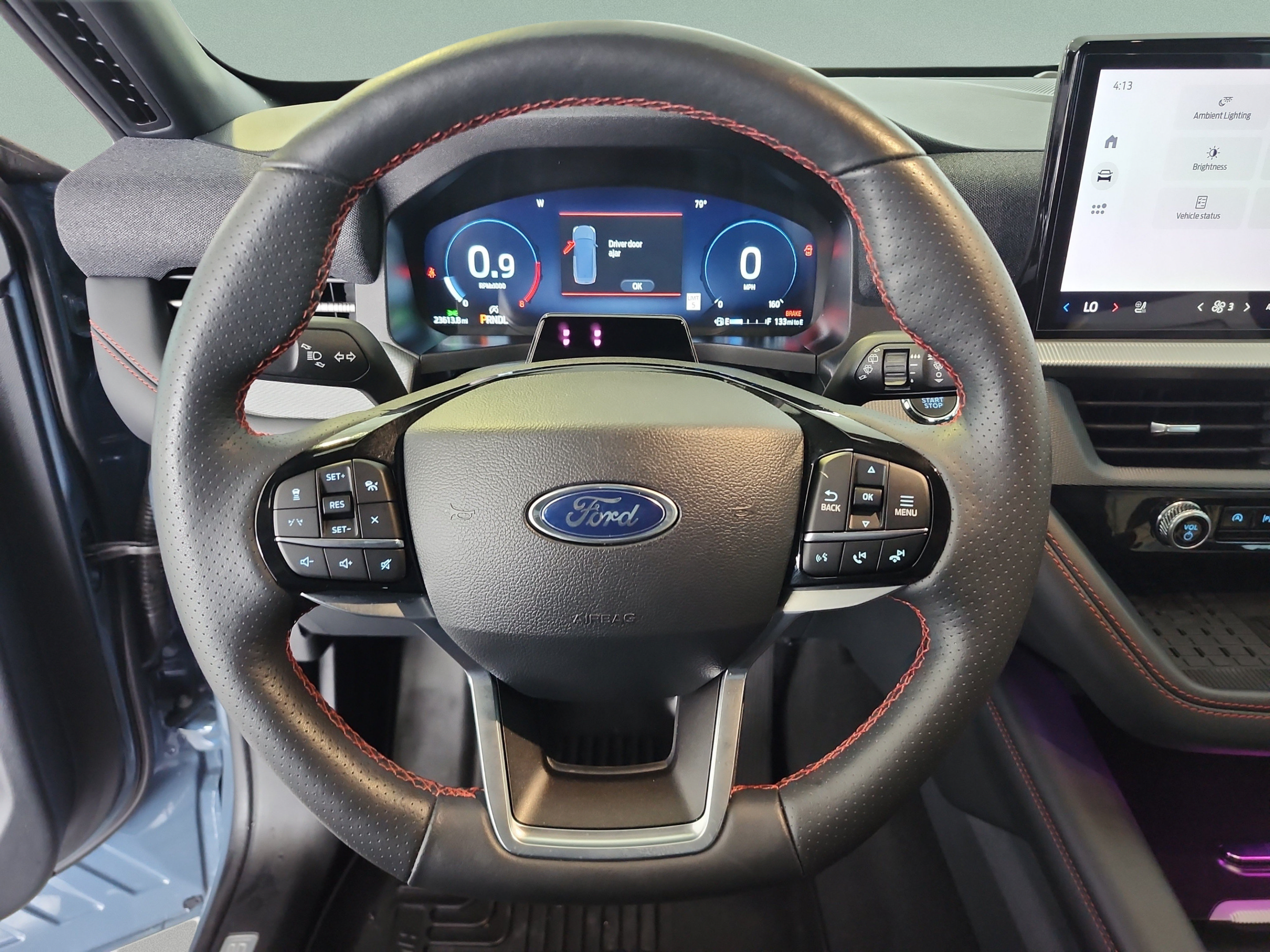 Certified 2025 Ford Explorer ST-Line w/ Premium Package RWD image 9