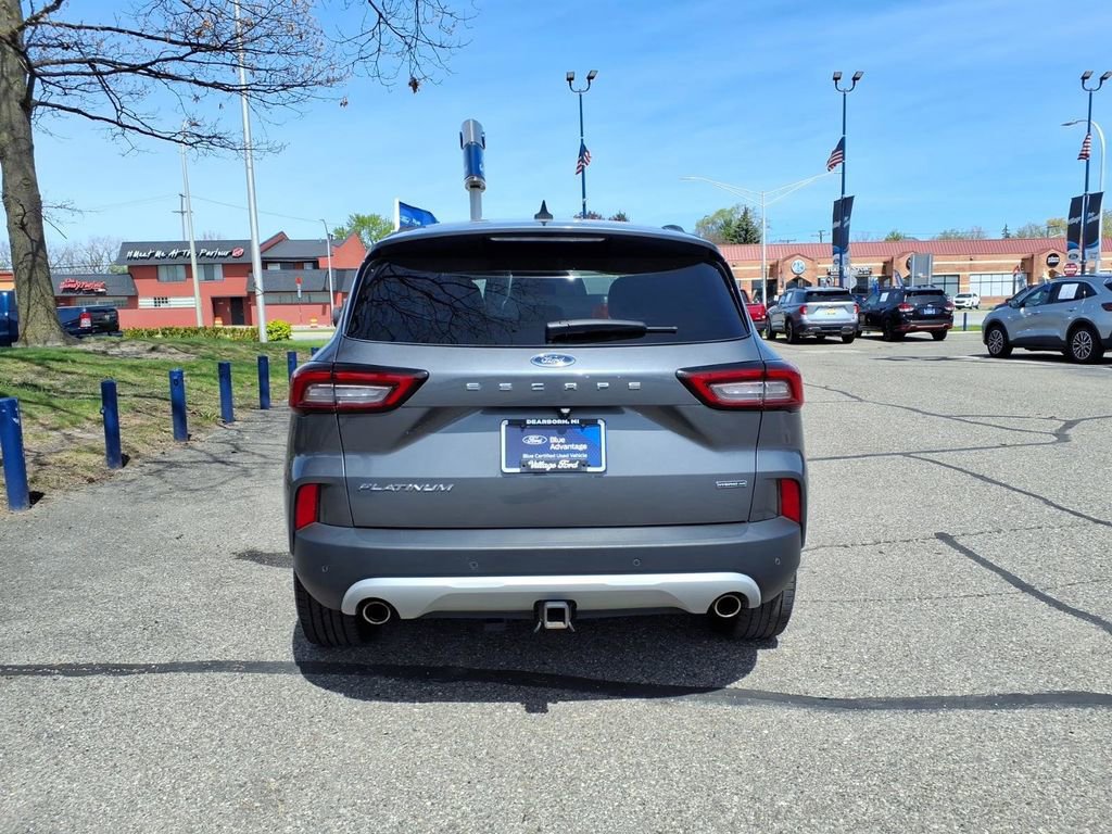Certified 2023 Ford Escape Platinum w/ Class II Trailer Tow Package AWD/4WD image 3