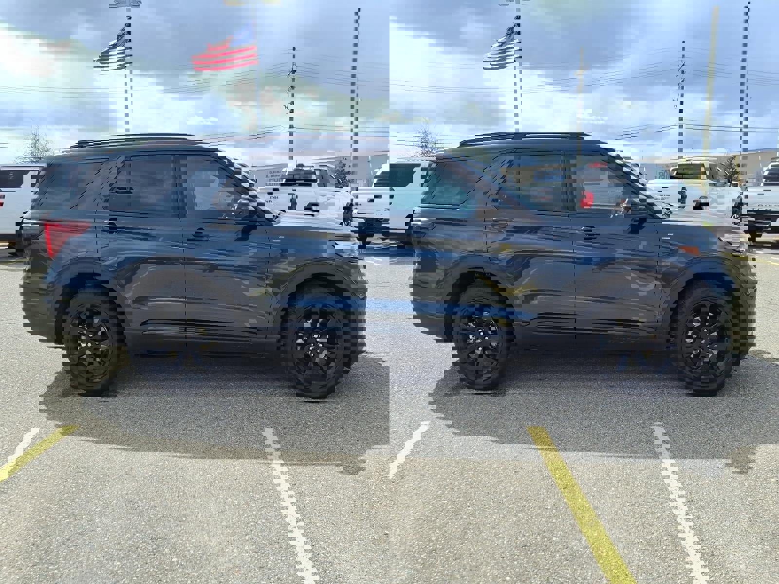 Certified 2024 Ford Explorer ST-Line w/ Class IV Trailer Tow Package image 6