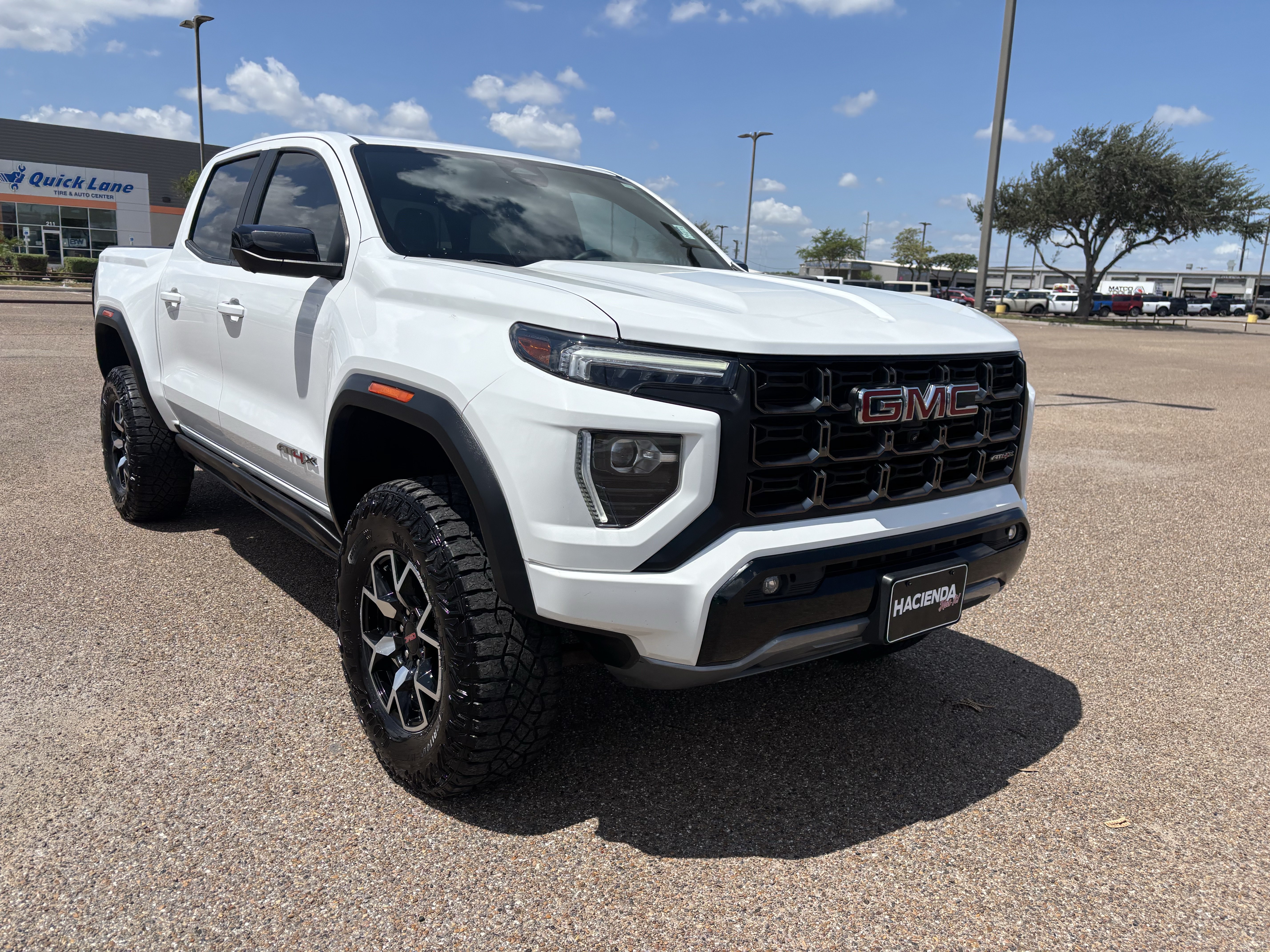 Used 2023 GMC Canyon AT4X AWD/4WD image 5