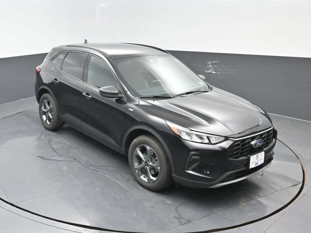Certified 2025 Ford Escape ST-Line AWD/4WD image 18