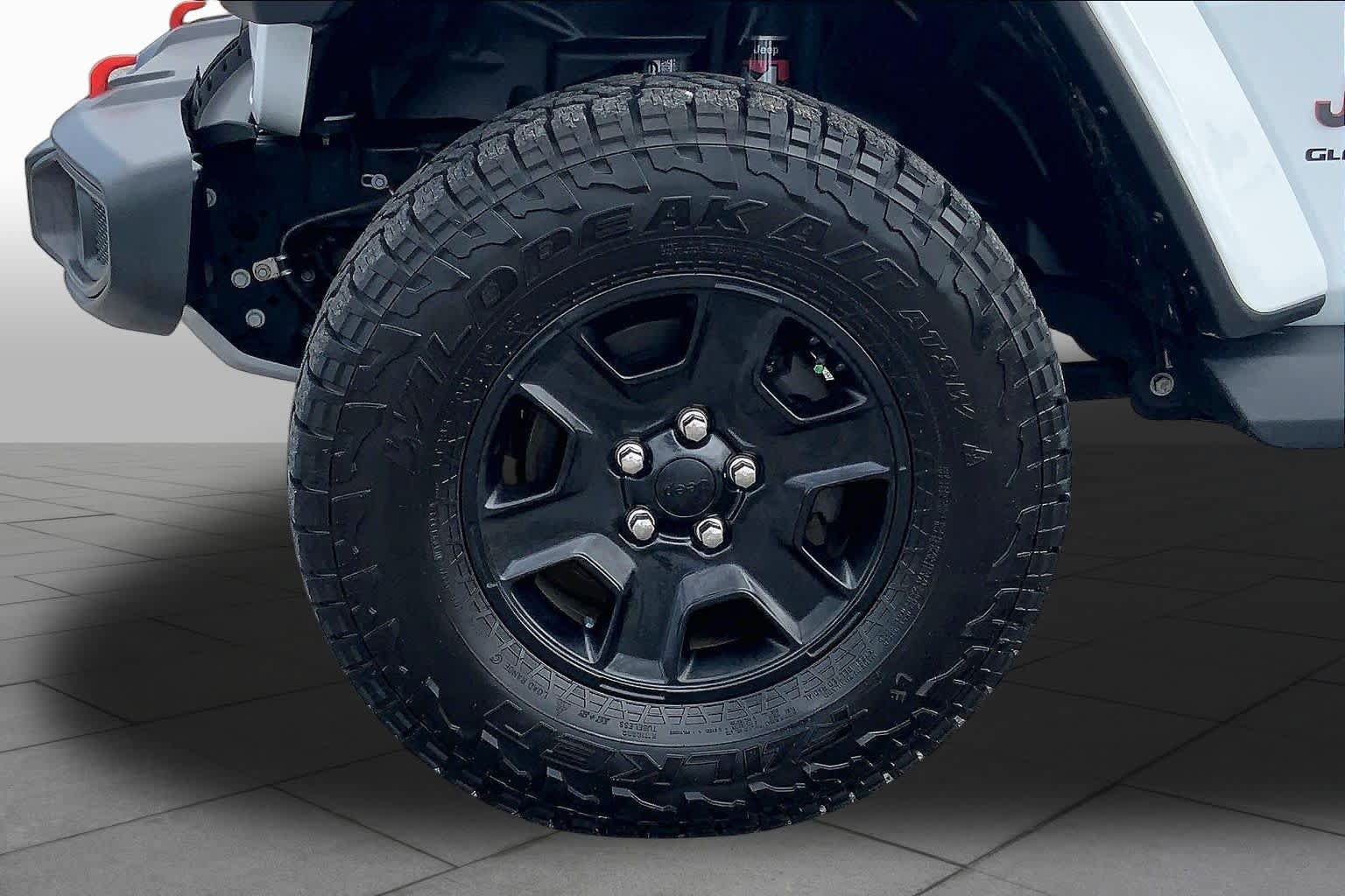 Used 2023 Jeep Gladiator Mojave w/ LED Lighting Group AWD/4WD image 11