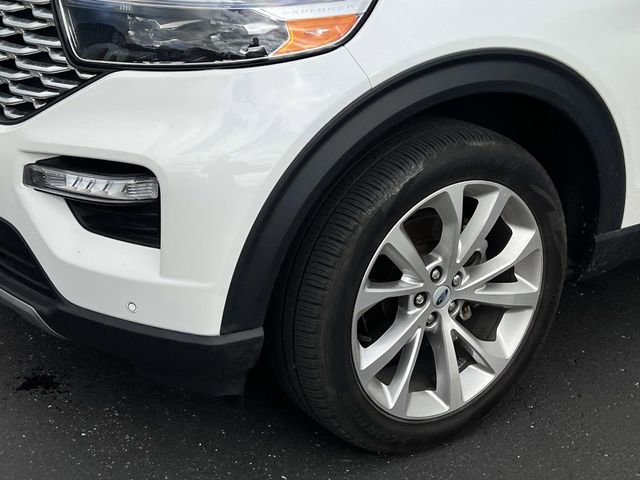 Certified 2023 Ford Explorer Platinum w/ Class IV Trailer Tow Package AWD/4WD image 5