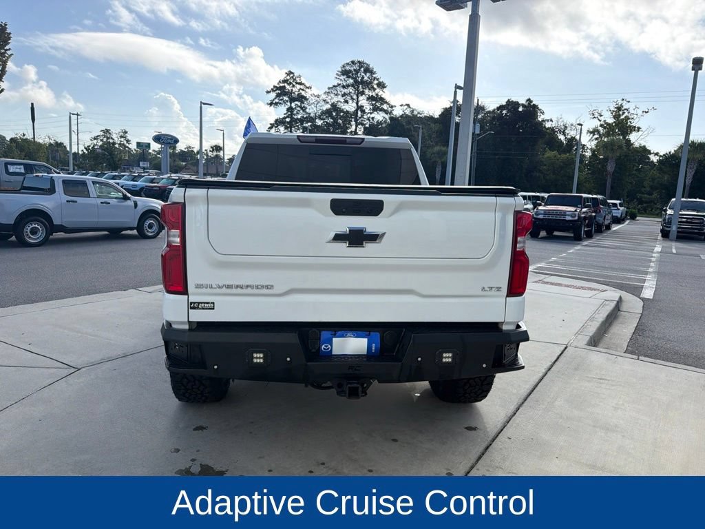 Used 2022 Chevrolet Silverado 1500 LTZ w/ LTZ Premium Package AWD/4WD image 8