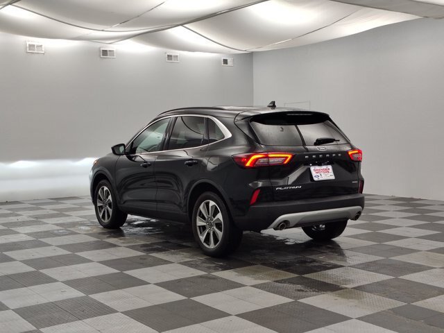 Certified 2025 Ford Escape Platinum AWD/4WD image 8