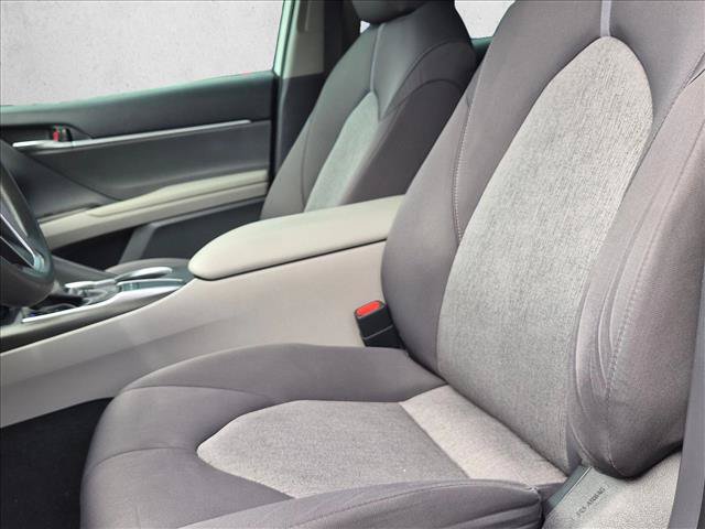 Used 2022 Toyota Camry LE FWD image 15