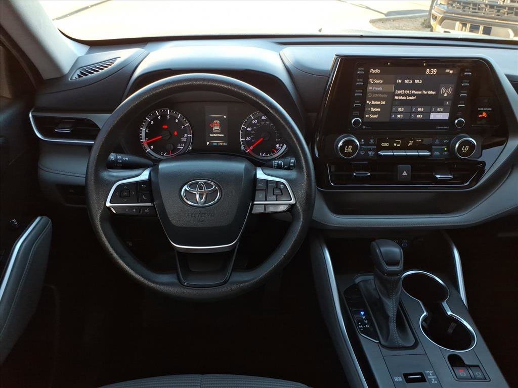 Used 2022 Toyota Highlander L image 15