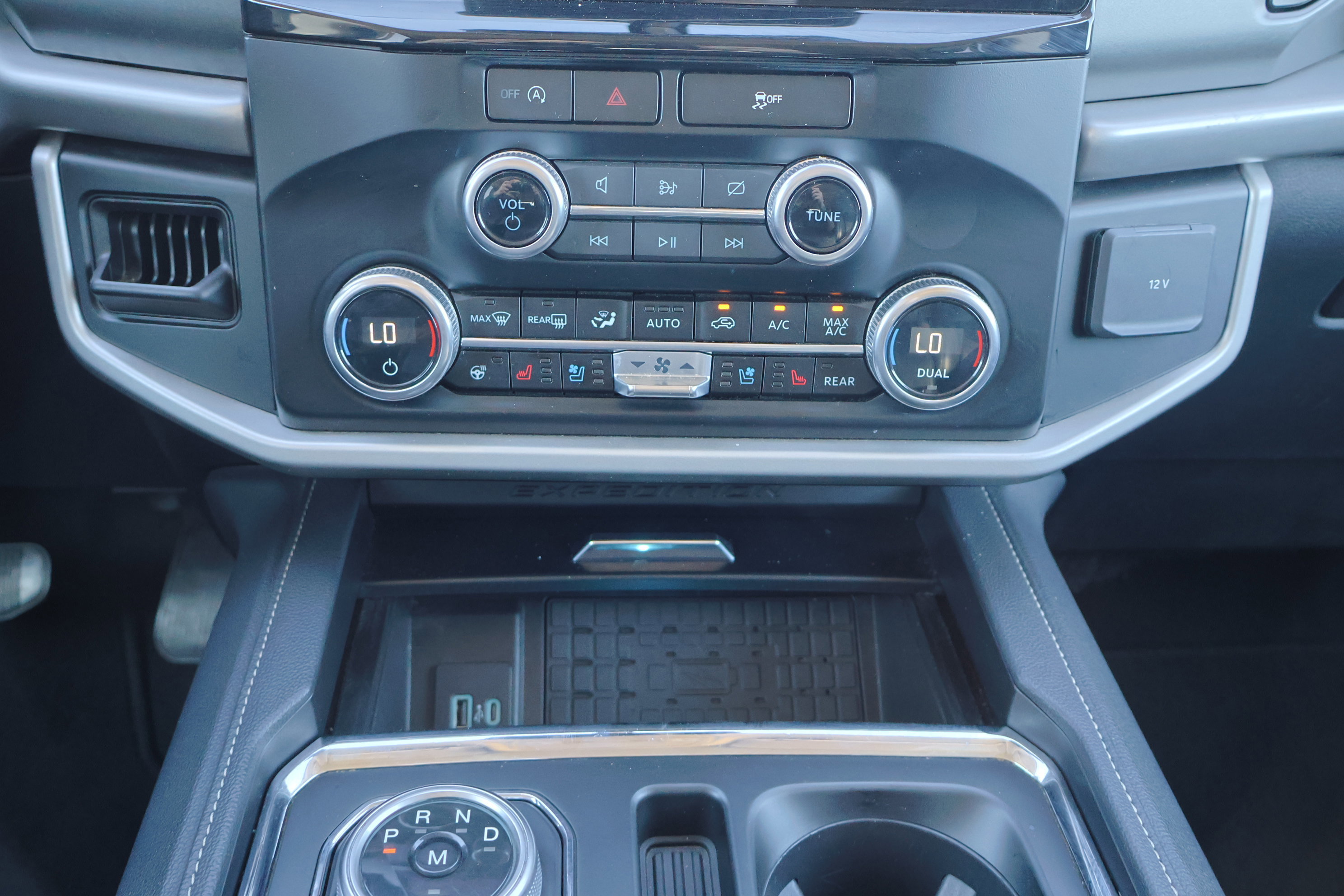 Certified 2024 Ford Expedition Max XLT image 24