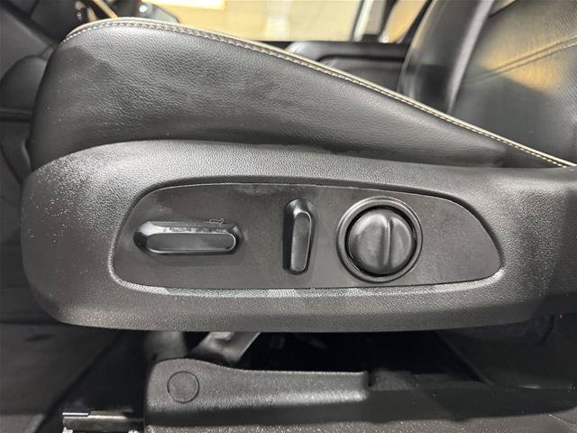 Used 2021 GMC Acadia Denali w/ Denali Technology Package AWD/4WD image 39