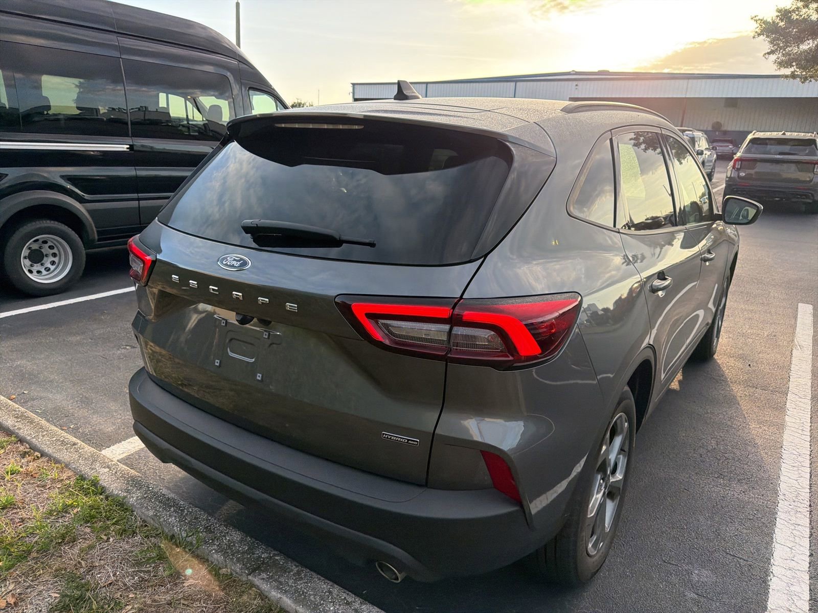 Certified 2025 Ford Escape ST-Line Select AWD/4WD image 9