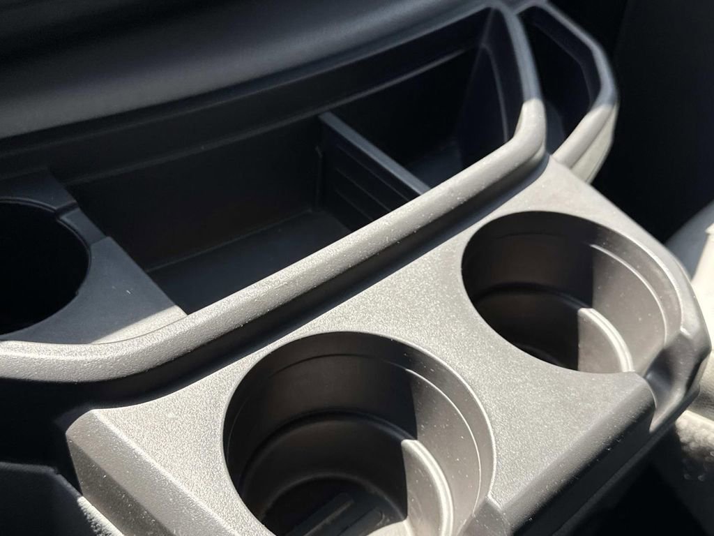 Certified 2021 Ford E-450 and Econoline 450 Super Duty w/ Power Windows & Locks Group image 25