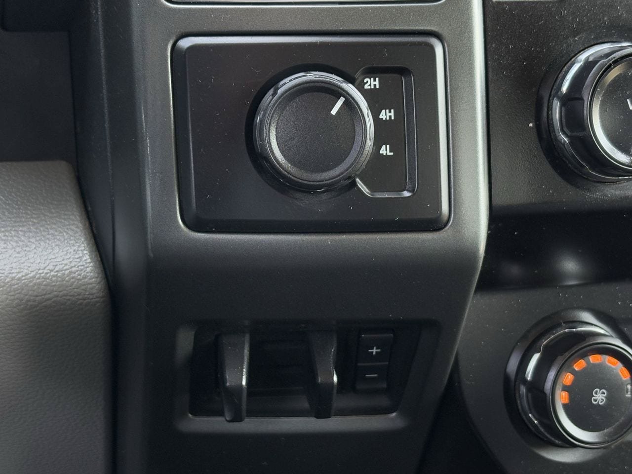 Certified 2022 Ford F250 XLT AWD/4WD image 21