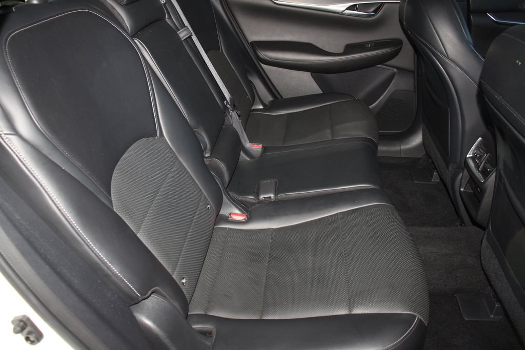 Used 2022 INFINITI QX50 Luxe w/ Appearance Package FWD image 25