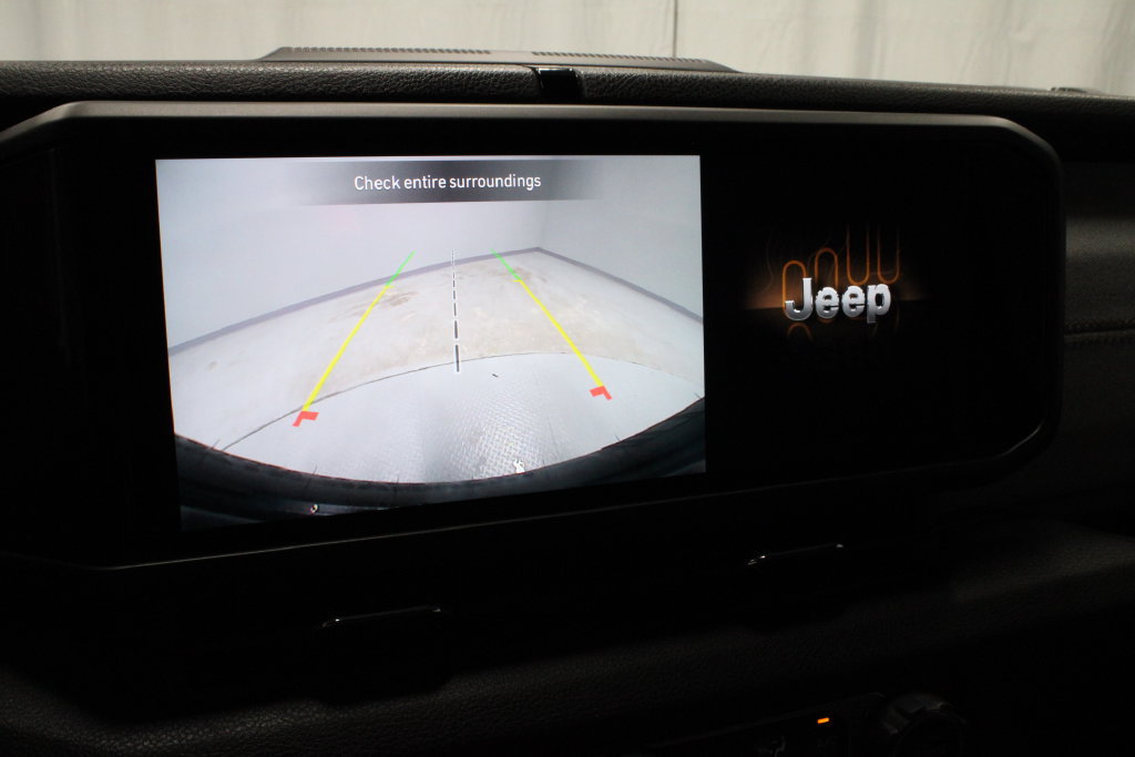Used 2024 Jeep Wrangler Sport AWD/4WD image 3