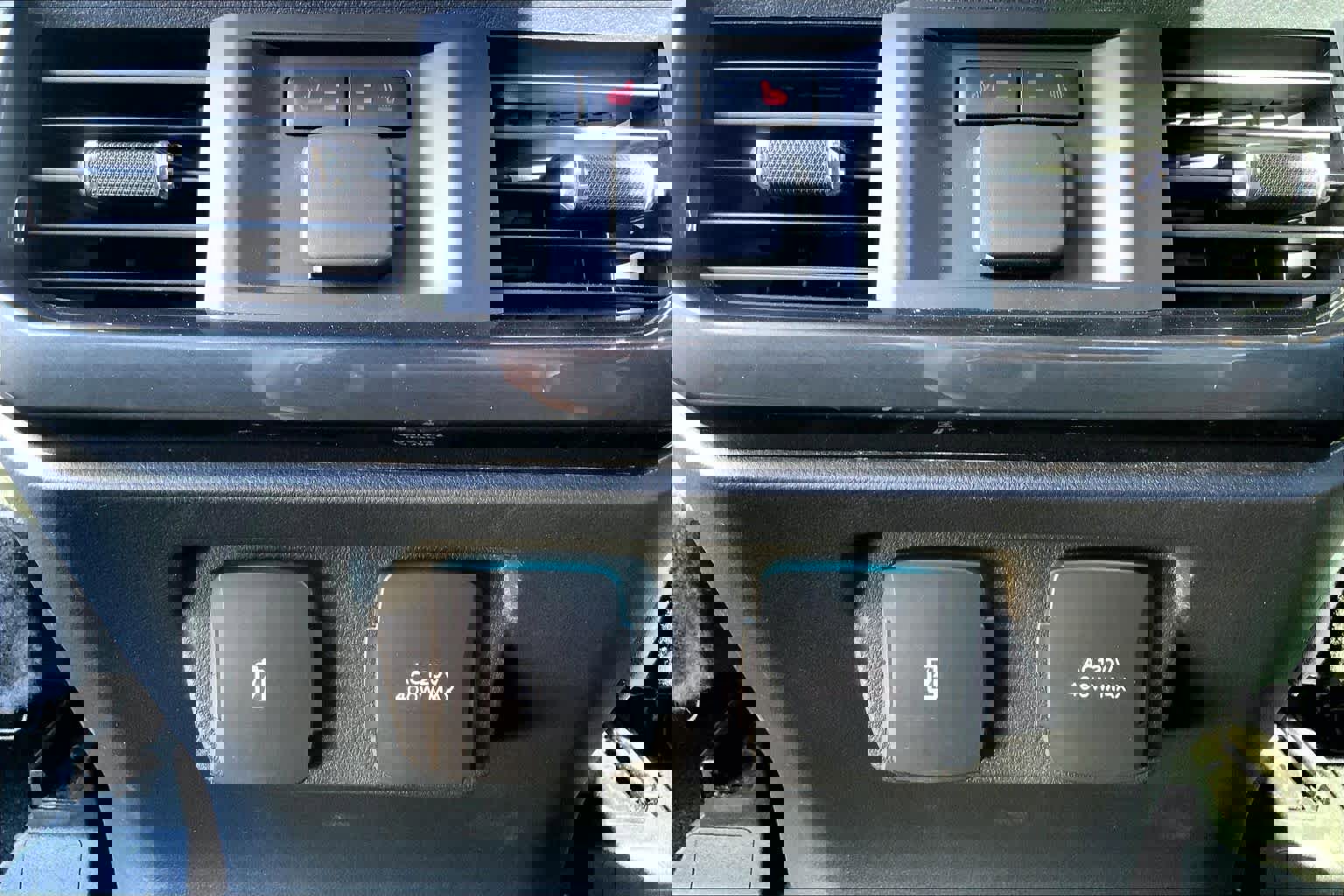 Certified 2022 Ford F150 Tremor w/ Equipment Group 402A High image 33