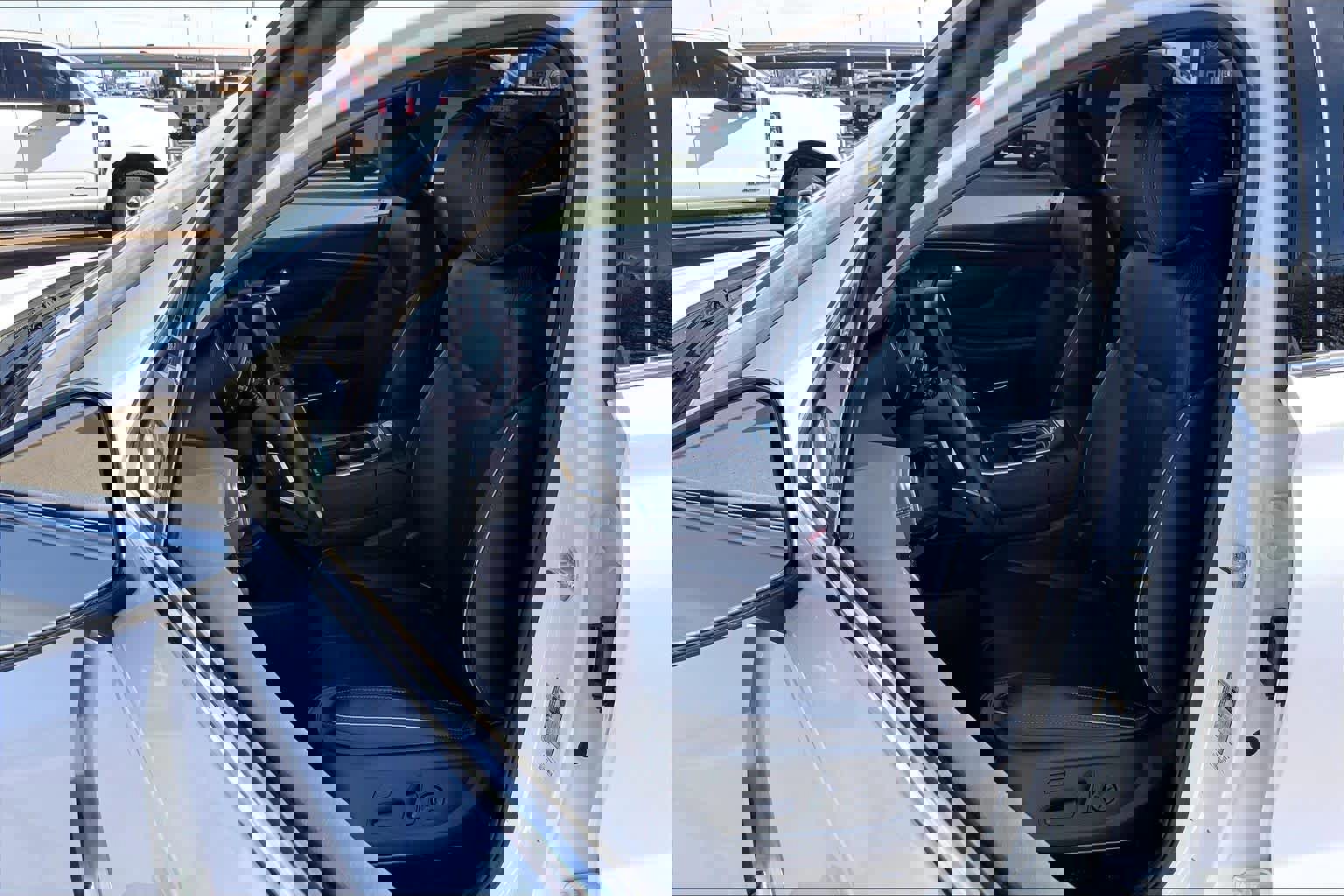 Used 2023 Hyundai Santa Fe Limited image 9