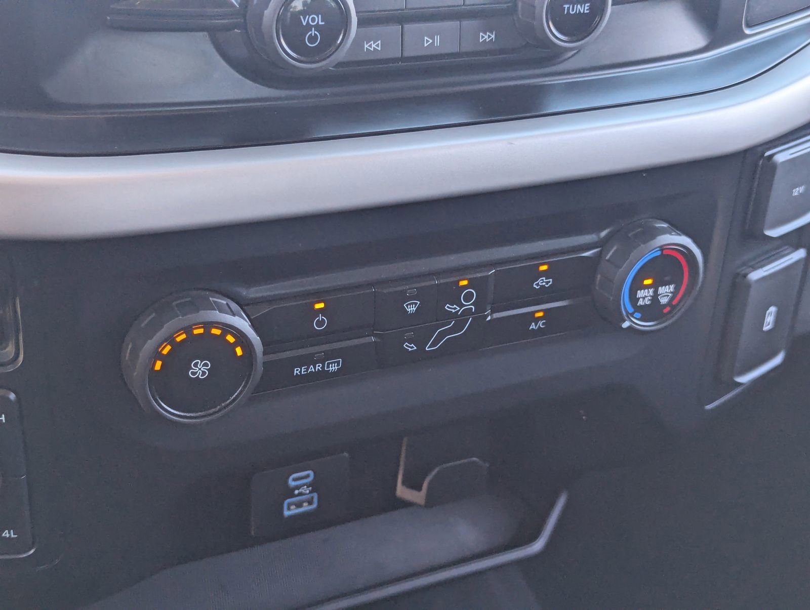 Certified 2022 Ford F150 XLT w/ Trailer Tow Package image 23