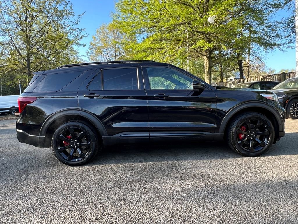 Certified 2024 Ford Explorer ST w/ Equipment Group 401A AWD/4WD image 6