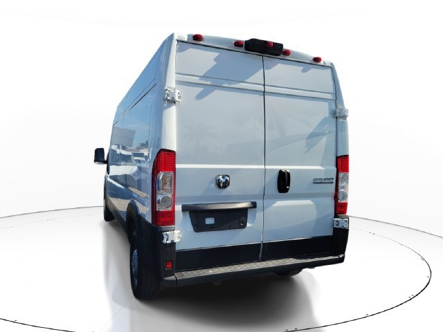 Used 2024 RAM ProMaster 2500 w/ Convenience Group FWD image 3