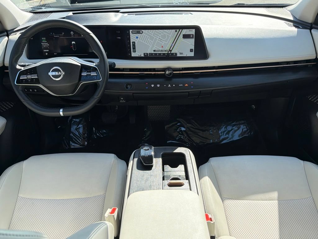 Used 2025 Nissan Ariya AWD image 35