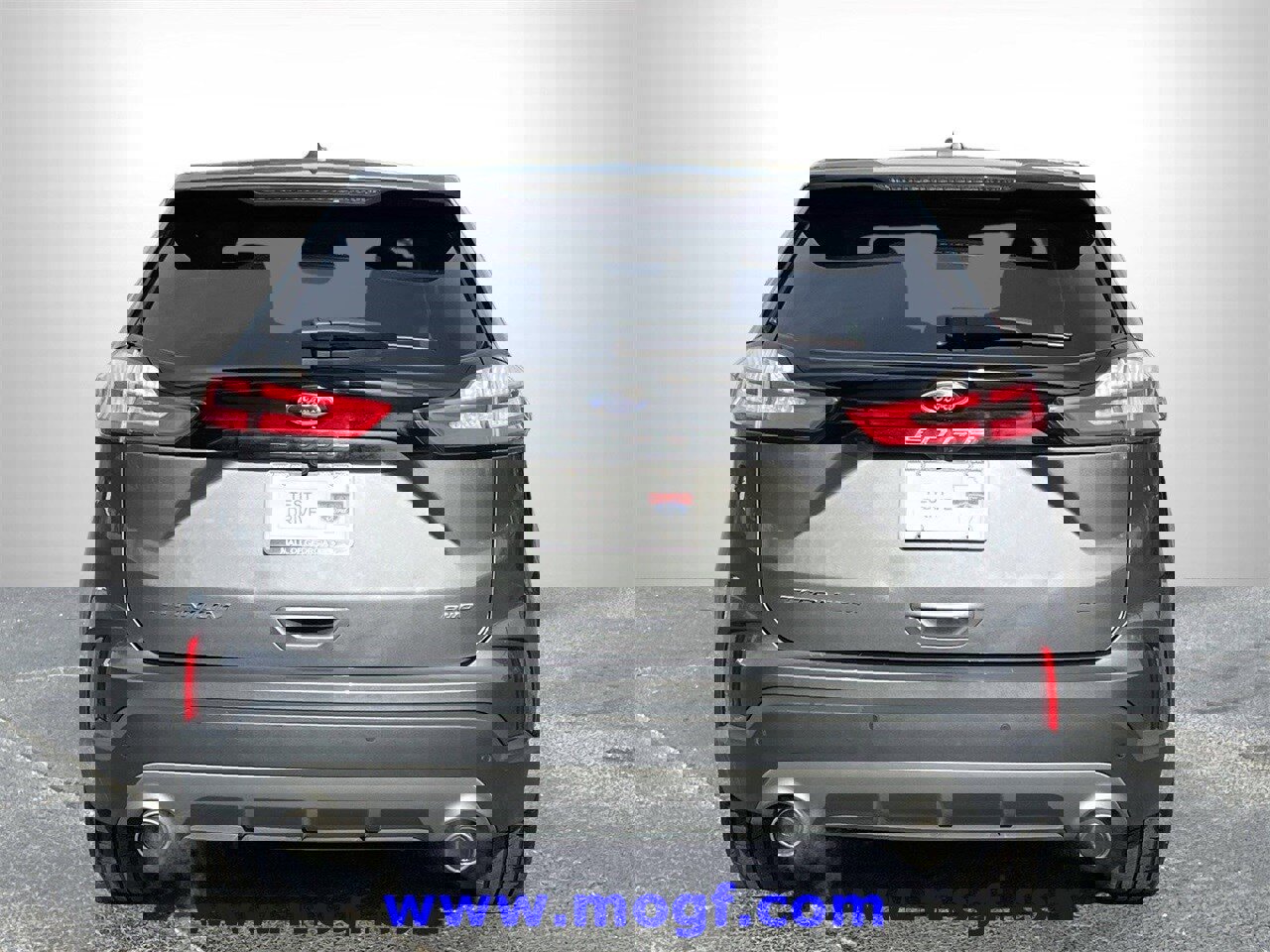 Certified 2024 Ford Edge Titanium image 4