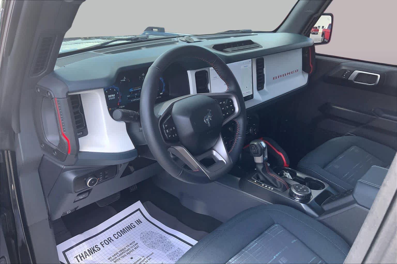 Certified 2026 Ford Bronco Heritage Edition AWD/4WD image 17