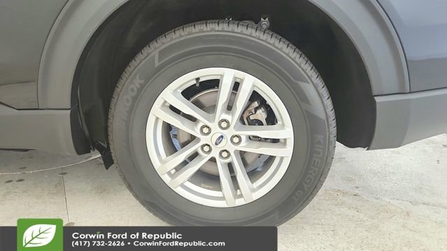 Certified 2023 Ford Explorer XLT w/ Equipment Group 202A image 27